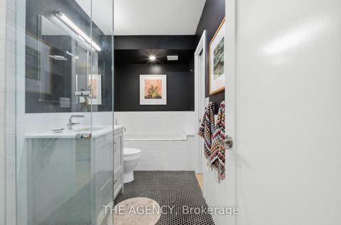 Photo 20 at 26 - 208 Niagara Street, Niagara, Toronto