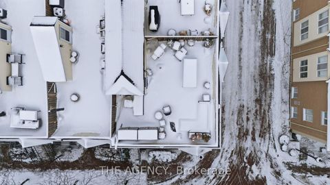 Photo 32 at 26 - 208 Niagara Street, Niagara, Toronto