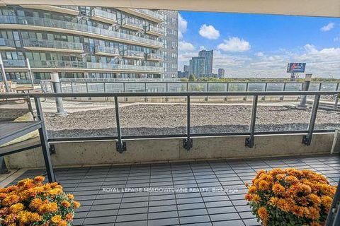 Photo 9 at 510 - 51 East Liberty Street, Niagara, Toronto