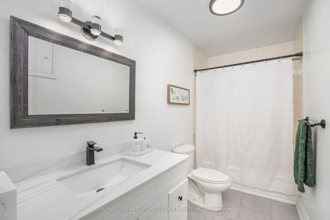Photo 11 at 12 Wardencourt Drive, Sullivan, Toronto