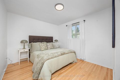 Photo 14 at 12 Wardencourt Drive, Sullivan, Toronto