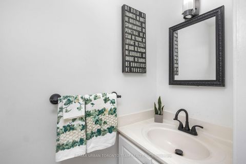 Photo 19 at 12 Wardencourt Drive, Sullivan, Toronto