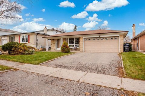 Photo 35 at 12 Wardencourt Drive, Sullivan, Toronto