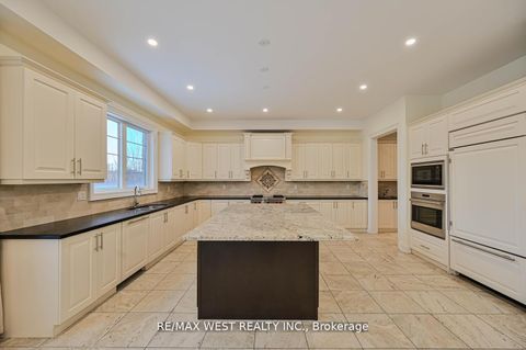 Photo 5 at 293 Torrey Pines Road, Kleinburg, Vaughan