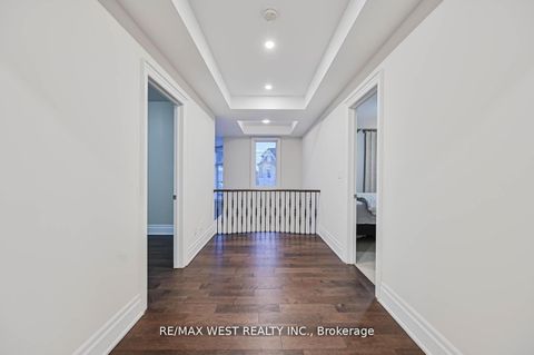 Photo 14 at 293 Torrey Pines Road, Kleinburg, Vaughan