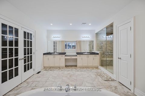 Photo 17 at 293 Torrey Pines Road, Kleinburg, Vaughan