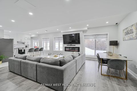 Photo 30 at 293 Torrey Pines Road, Kleinburg, Vaughan