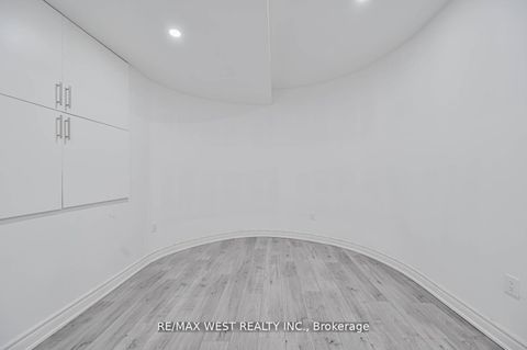 Photo 42 at 293 Torrey Pines Road, Kleinburg, Vaughan