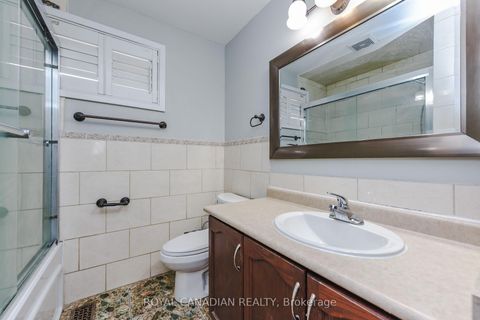 Photo 22 at 7566 Lockington Crescent, Malton, Mississauga