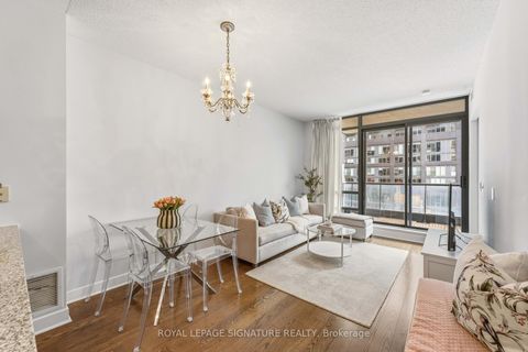 Photo 7 at 712 - 438 King Street W, Waterfront Communities C1, Toronto