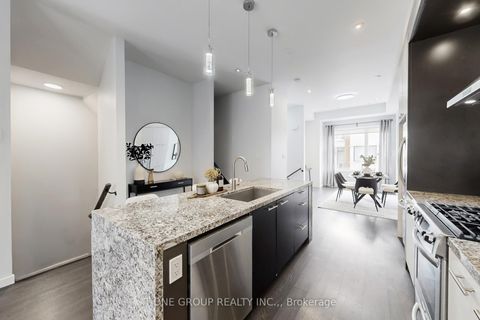 Photo 9 at 27 Genuine Lane, Doncrest, Richmond Hill