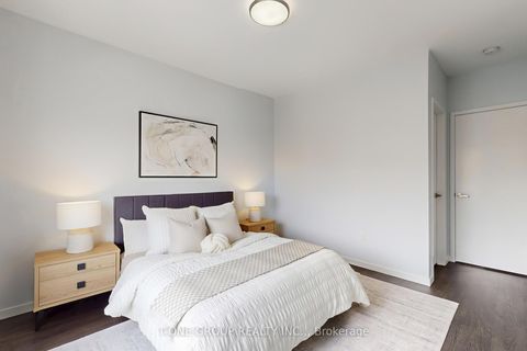 Photo 16 at 27 Genuine Lane, Doncrest, Richmond Hill