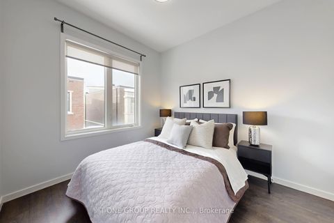 Photo 24 at 27 Genuine Lane, Doncrest, Richmond Hill