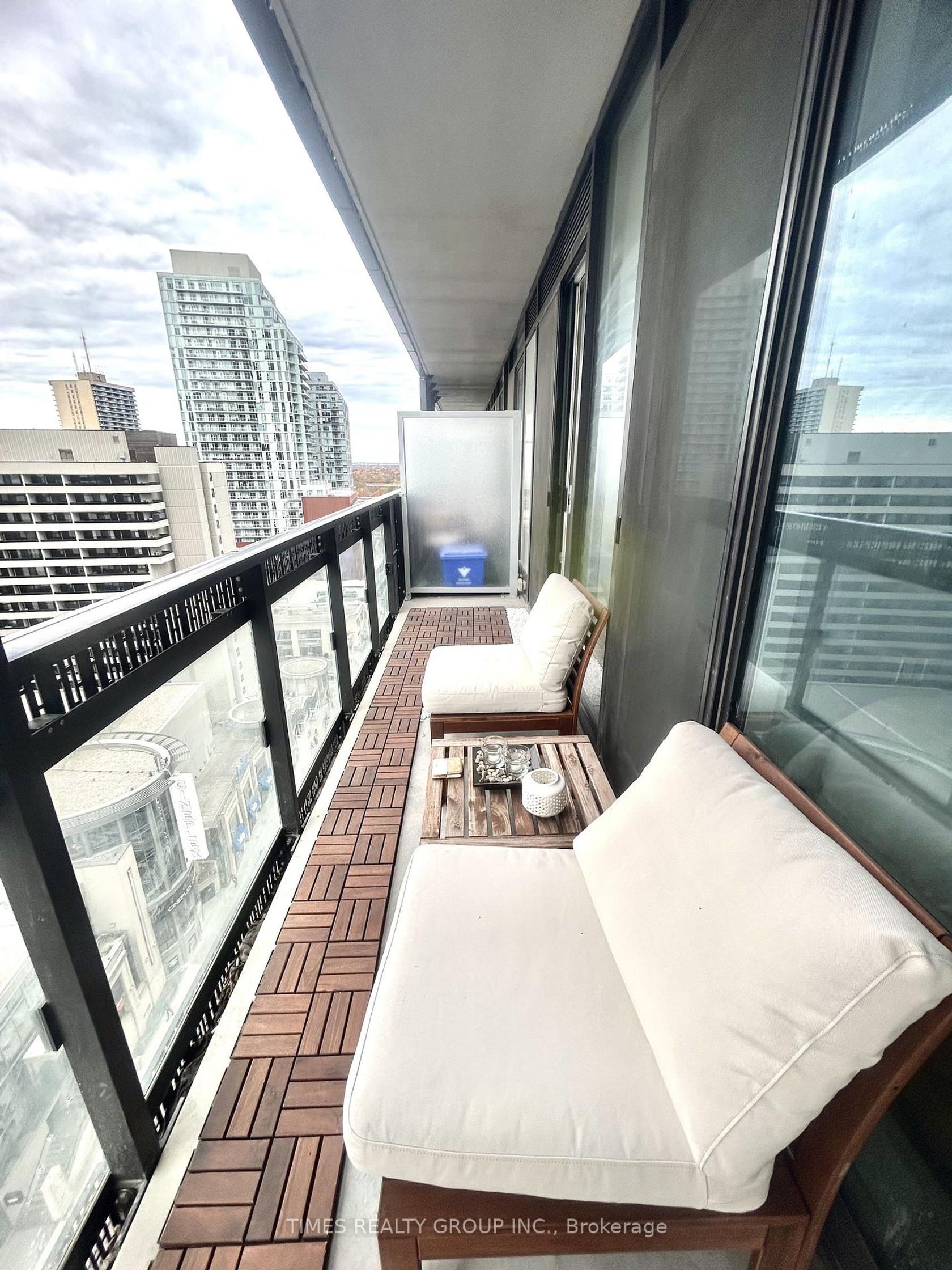 1102 - 8 Eglinton Avenue E, Mount Pleasant West, Toronto by Loree Meneguzzi Real Estate 1102 - 8 Eglinton Avenue E, Mount Pleasant West, Toronto