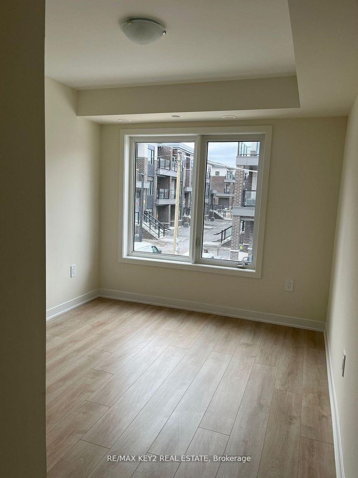 Photo 13 at 230 - 1695 Dersan Street, Duffin Heights, Pickering