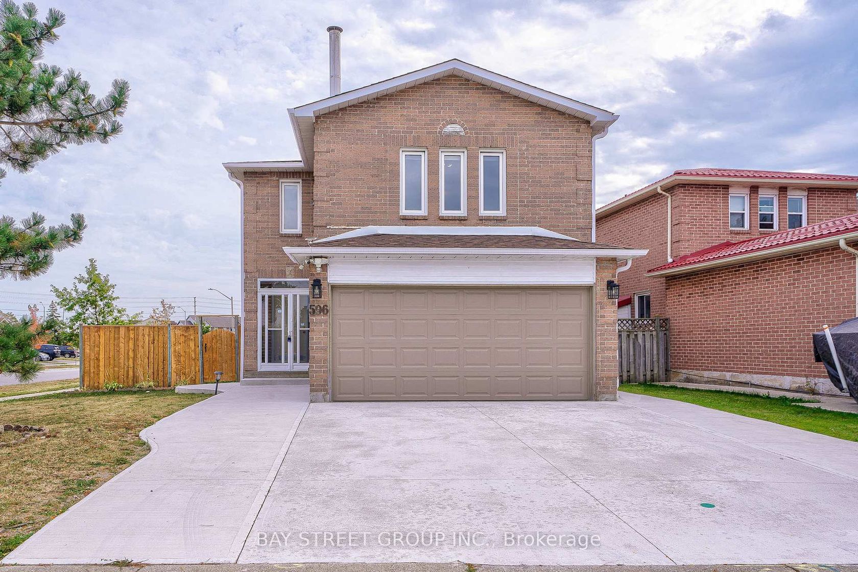 596 CONSTELLATION Drive, Hurontario, Mississauga 