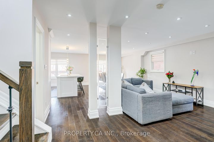 Photo 4 at 150 Brookmill Drive, Brownridge, Vaughan