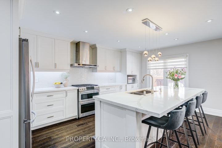 Photo 11 at 150 Brookmill Drive, Brownridge, Vaughan