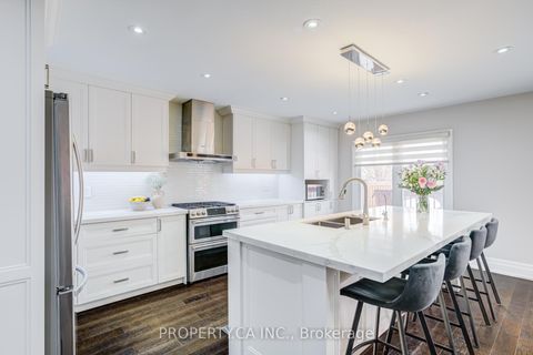 Photo 11 at 150 Brookmill Drive, Brownridge, Vaughan