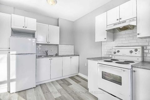 Photo 9 at 211 Albert Street, Central, Oshawa