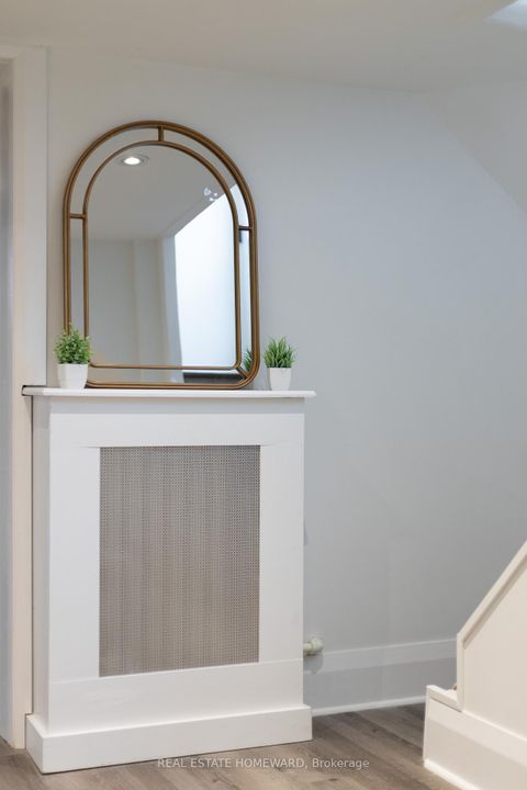 Photo 17 at 14 Bracebridge Avenue E, Lumsden, Toronto