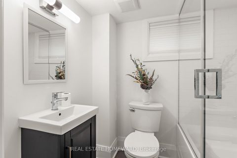 Photo 18 at 14 Bracebridge Avenue E, Lumsden, Toronto