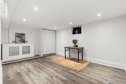 Photo 19 at 14 Bracebridge Avenue E, Lumsden, Toronto