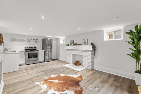 Photo 22 at 14 Bracebridge Avenue E, Lumsden, Toronto