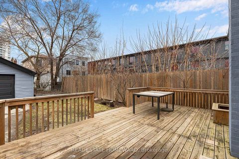 Photo 26 at 14 Bracebridge Avenue E, Lumsden, Toronto