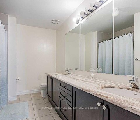 Photo 6 at 170 Maxwell Street, Bathurst Manor, Toronto