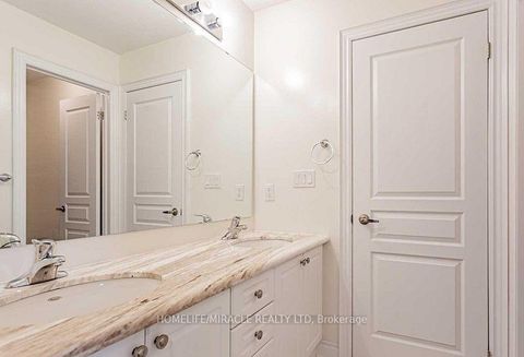 Photo 7 at 170 Maxwell Street, Bathurst Manor, Toronto