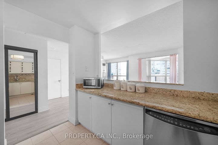 Photo 10 at 526 - 2267 Lake Shore Boulevard W, Mimico, Toronto