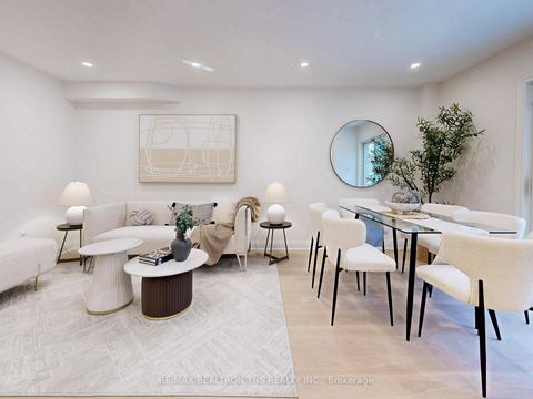 Photo 5 at 149 Kimono Crescent, Rouge Woods, Richmond Hill