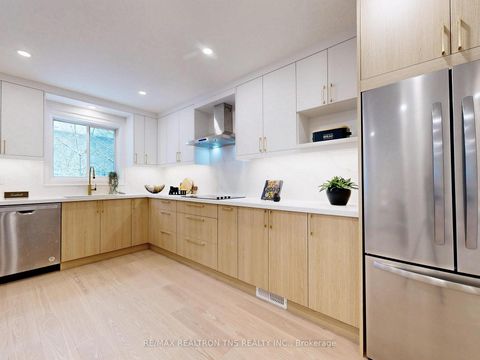 Photo 8 at 149 Kimono Crescent, Rouge Woods, Richmond Hill