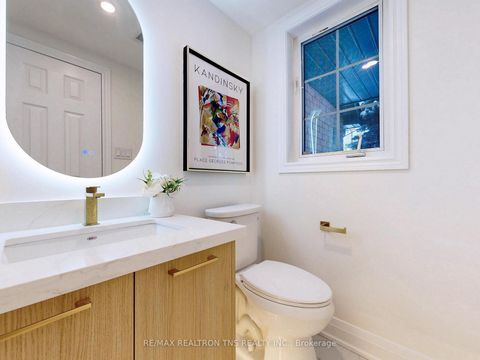 Photo 11 at 149 Kimono Crescent, Rouge Woods, Richmond Hill