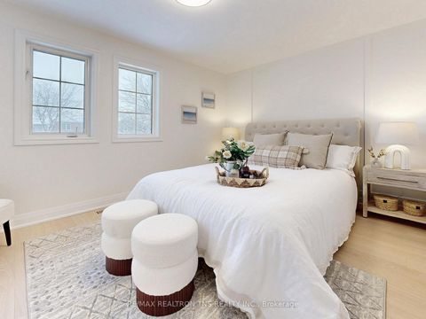 Photo 13 at 149 Kimono Crescent, Rouge Woods, Richmond Hill