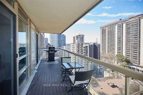 Photo 11 at 1305 - 900 Mount Pleasant Road, Mount Pleasant West, Toronto