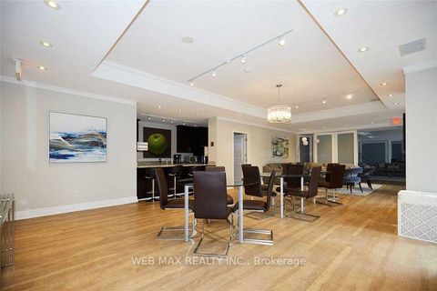 Photo 14 at 1305 - 900 Mount Pleasant Road, Mount Pleasant West, Toronto