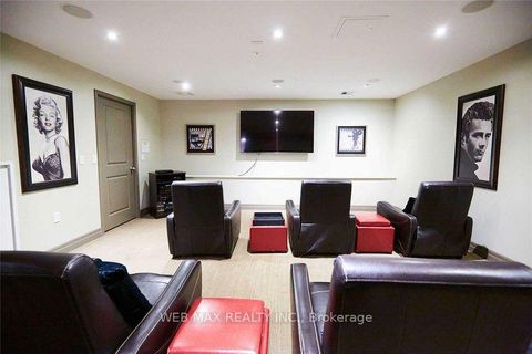 Photo 18 at 1305 - 900 Mount Pleasant Road, Mount Pleasant West, Toronto