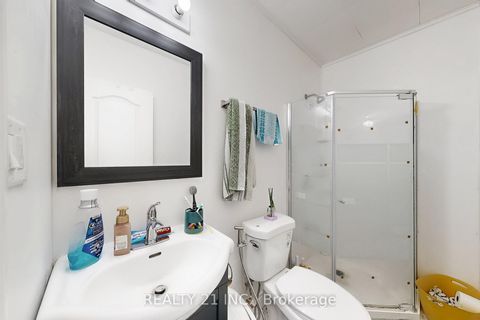 Photo 10 at 125 S Woodrow Boulevard, Cliffside, Toronto