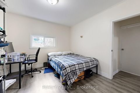 Photo 15 at 125 S Woodrow Boulevard, Cliffside, Toronto