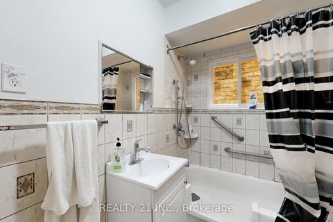 Photo 18 at 125 S Woodrow Boulevard, Cliffside, Toronto