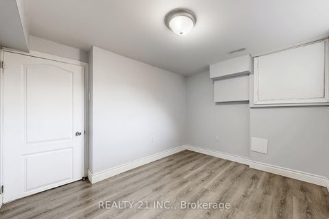 Photo 26 at 125 S Woodrow Boulevard, Cliffside, Toronto