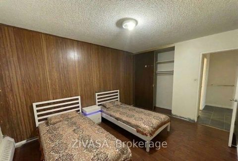 Photo 10 at 113 - 320 Dixon Road, The Westway, Toronto