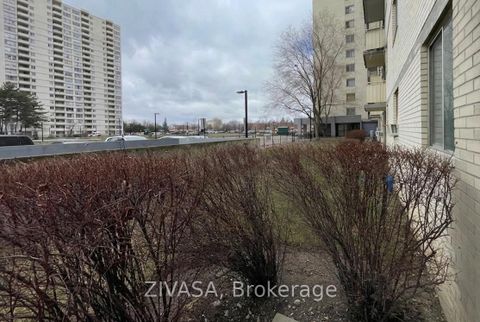 Photo 13 at 113 - 320 Dixon Road, The Westway, Toronto