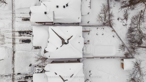 Photo 27 at 102 Country Lane, Painswick South, Barrie