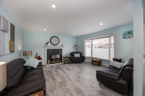 Photo 2 at 213 Wilmot Trail, Bowmanville, Clarington