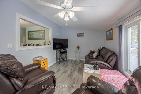 Photo 5 at 213 Wilmot Trail, Bowmanville, Clarington