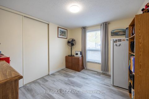 Photo 11 at 213 Wilmot Trail, Bowmanville, Clarington