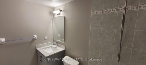 Photo 14 at 812 - 7 Lorraine Drive, Willowdale West, Toronto